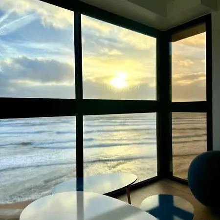 Au Pied De La Plage, Vue Imprenable Sur La Appartement